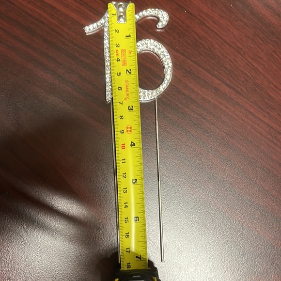 Rinestone cake topper - Picture 7 of 7